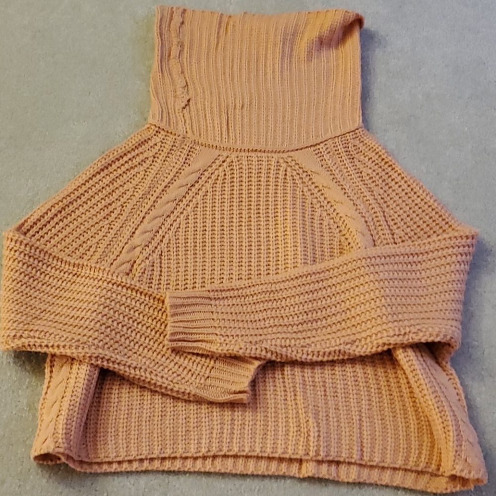 Freckled Poppy Crop Sweater